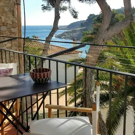 T4 - Beachside Escape With Unbeatable Views Apartment