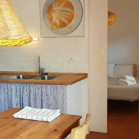 Apartment T4 - Beachside Escape With Unbeatable Views Tamariu