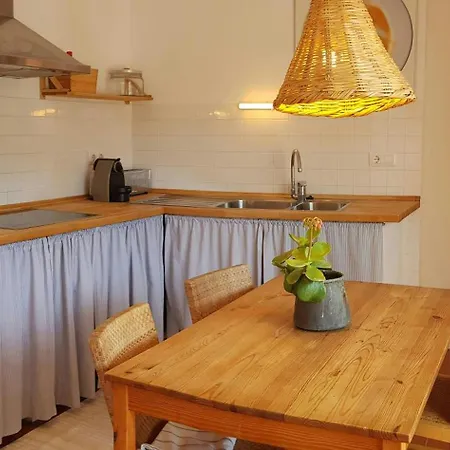 Apartment T4 - Beachside Escape With Unbeatable Views Tamariu
