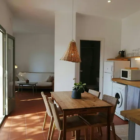 Apartment T4 - Beachside Escape With Unbeatable Views