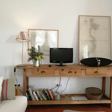 T4 - Beachside Escape With Unbeatable Views Apartment