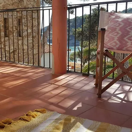 T4 - Beachside Escape With Unbeatable Views